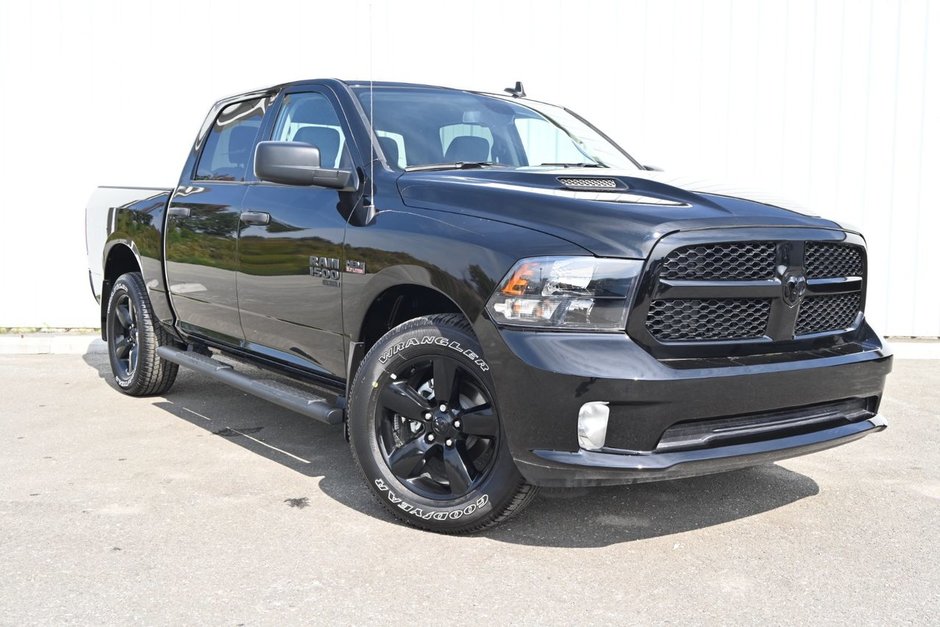 2023 Ram 1500 Classic EXPRESS-2