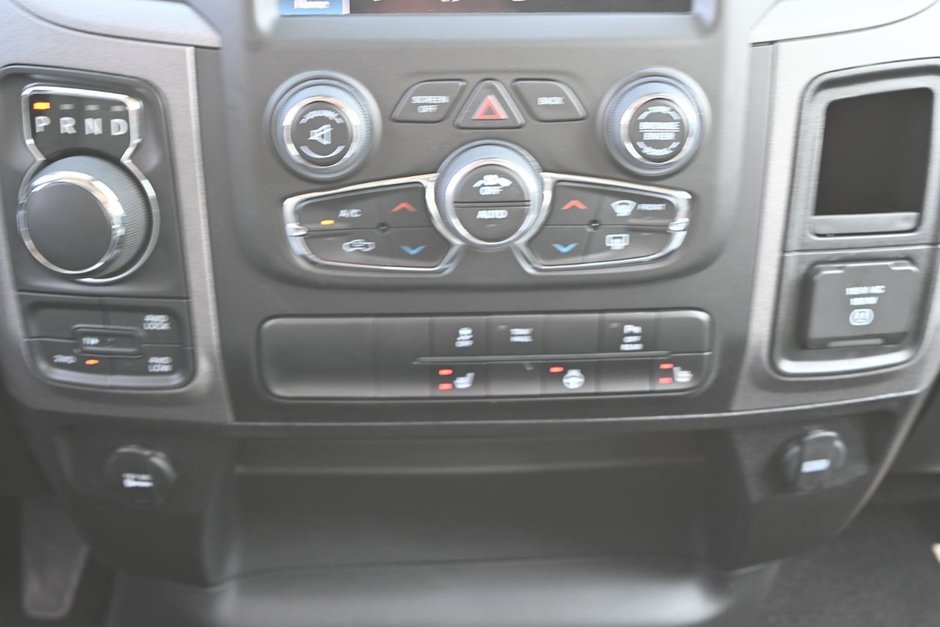 2023 Ram 1500 Classic EXPRESS-14