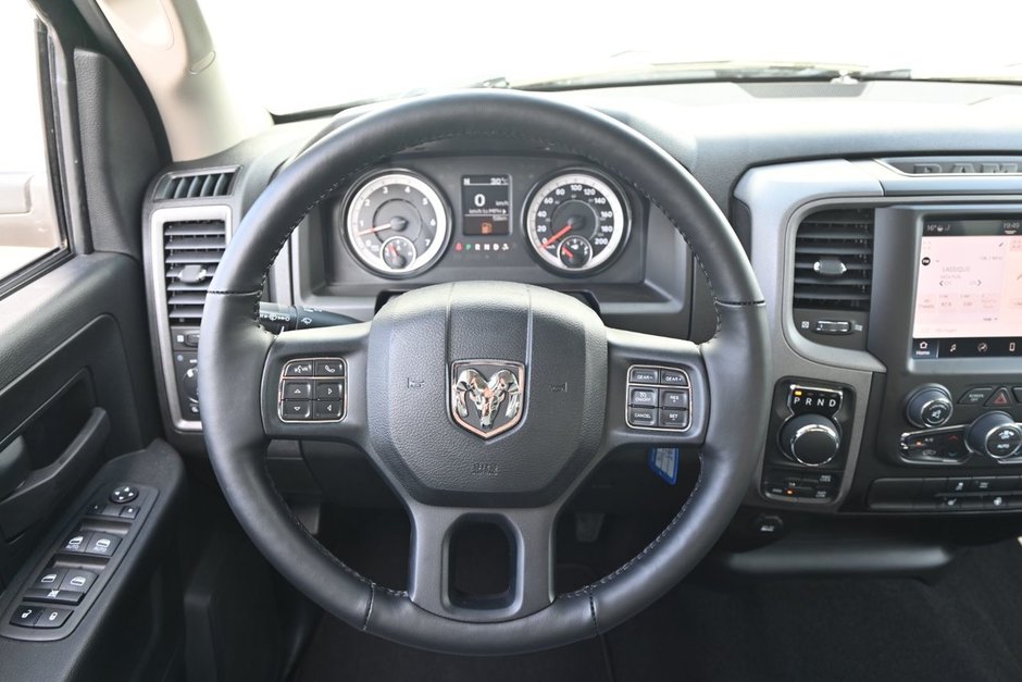 2023 Ram 1500 Classic EXPRESS-10