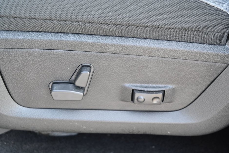 2023 Ram 1500 Classic EXPRESS-7