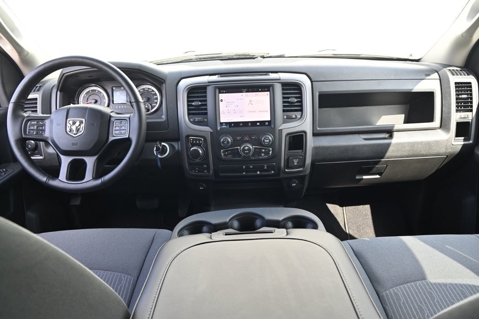 2023 Ram 1500 Classic EXPRESS-9