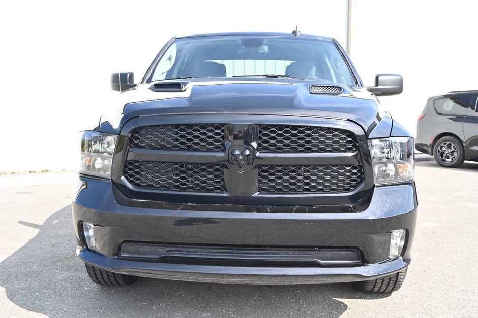 2023 Ram 1500 Classic EXPRESS-1