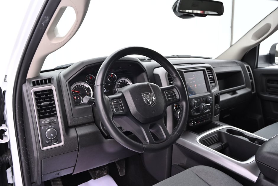 2023 Ram 1500 Classic EXPRESS-5
