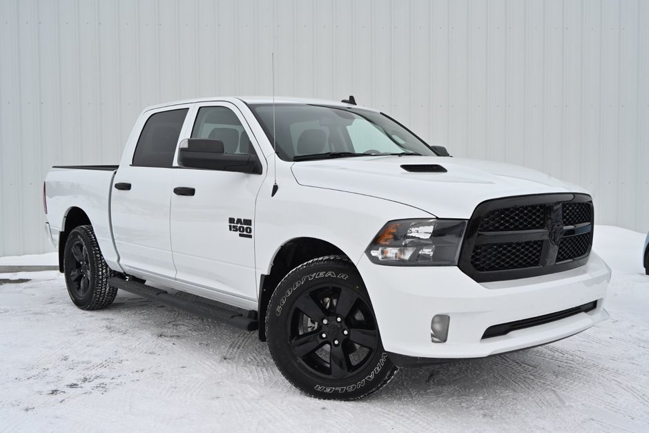 2023 Ram 1500 Classic EXPRESS-1