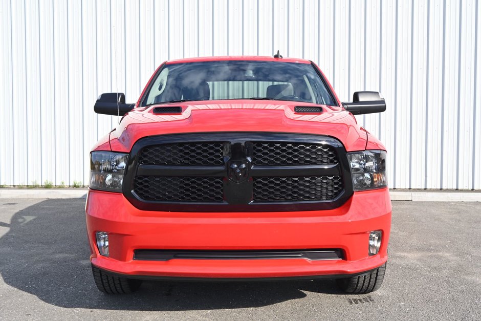 2023 Ram 1500 Classic EXPRESS-2