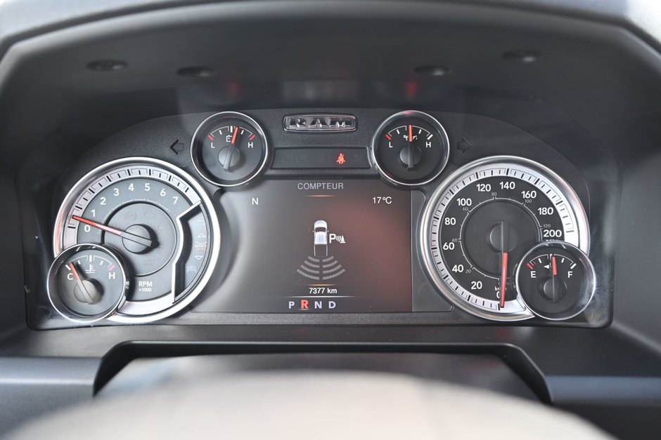 2023 Ram 1500 Classic EXPRESS-18