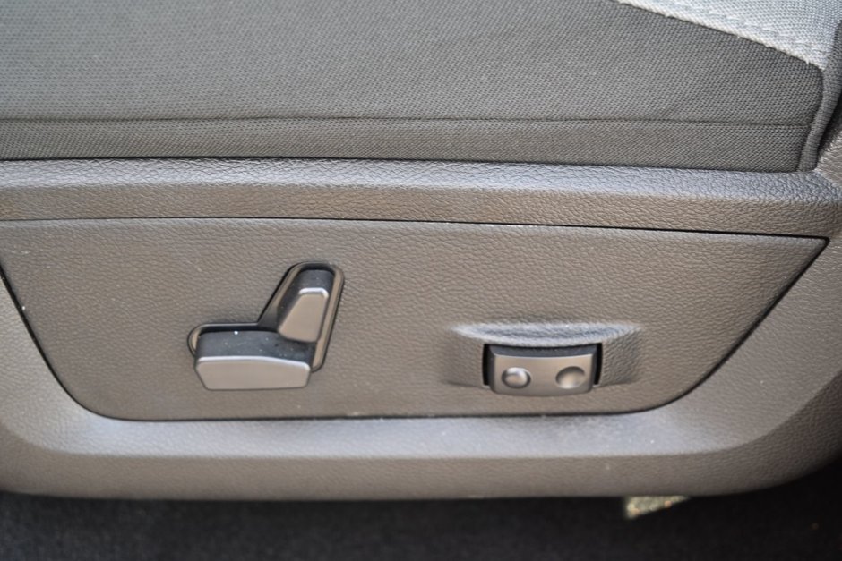 2023 Ram 1500 Classic EXPRESS-8