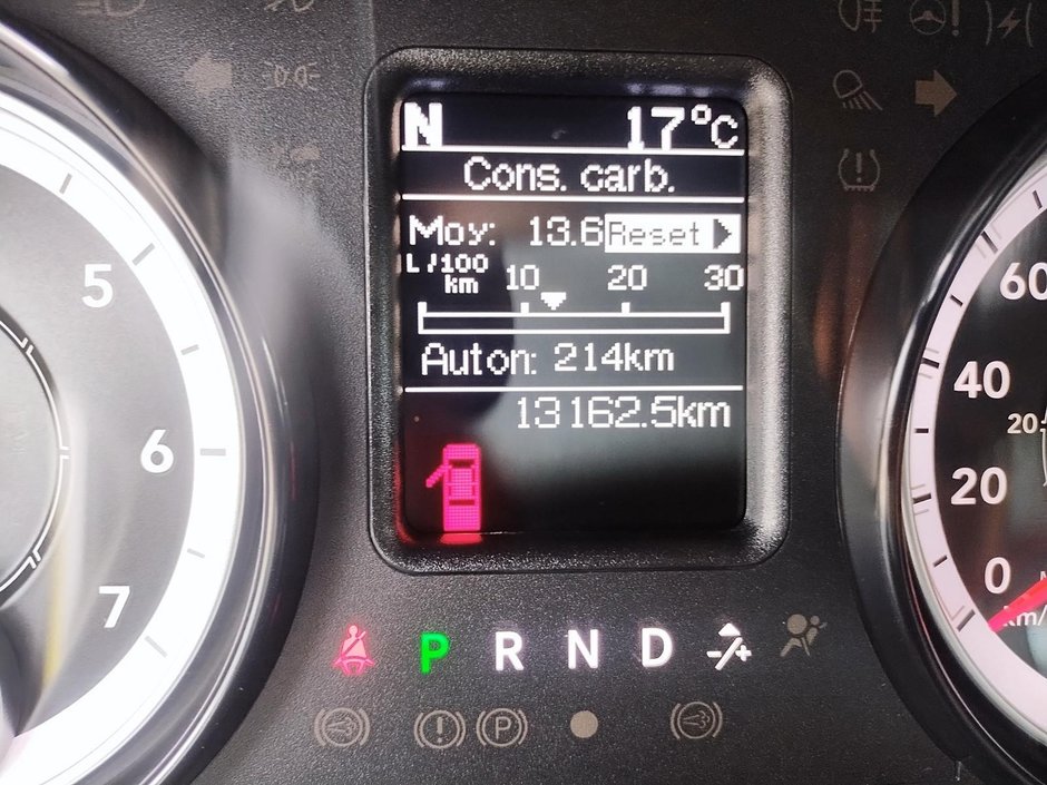 Ram 1500 Classic EXPRESS 4X4 QUAD CAB // V6 // NIGHT EDITION 2023-12