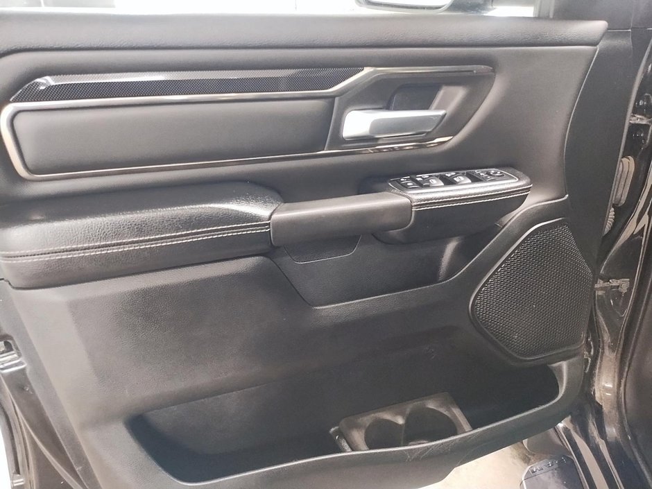 2019 Ram 1500 SPORT 4X4 CREW CAB // TOIT PANO-10