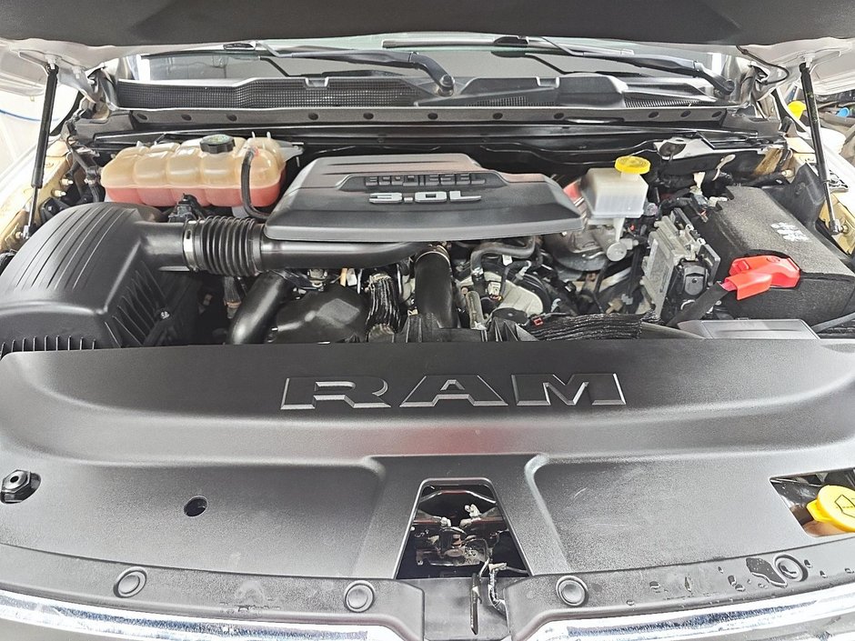 2020 Ram 1500 LIMITED 4X4 CREW CAB // DIESEL // TOIT PANORAMIQUE-7