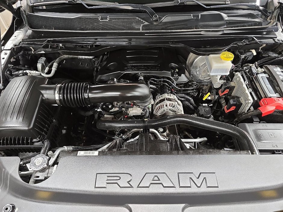 Ram 1500 SPORT 4X4 NIGHT EDITION CREW CAB // PLAN OR 5 ANS 2021-7