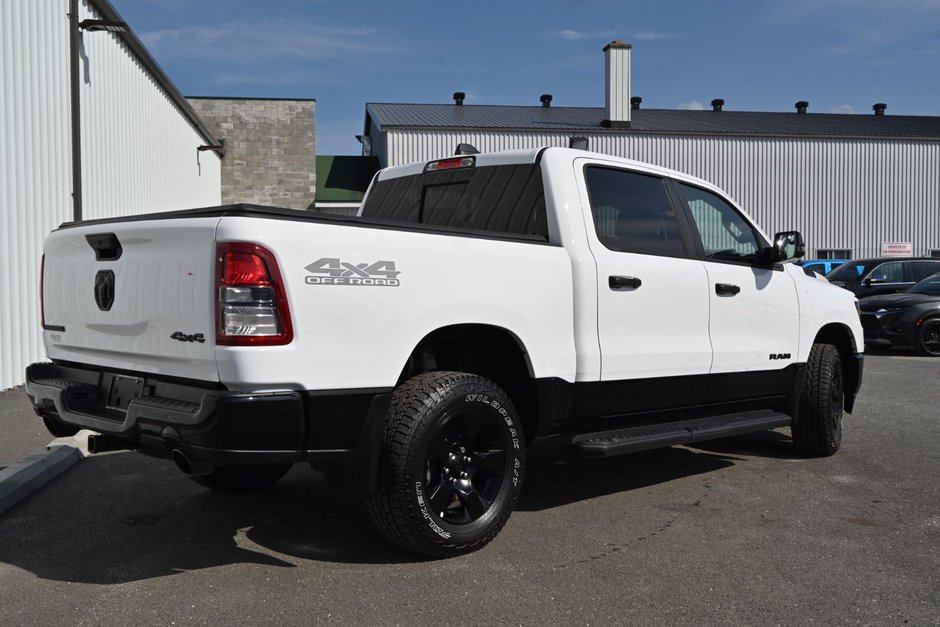 2023 Ram 1500 BIG HORN-3