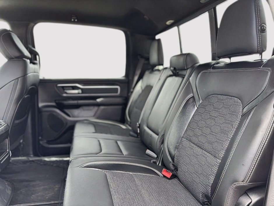 2023 Ram 1500 BIG HORN 4X4 CREW CAB // V8 // BACK COUNTRY-9