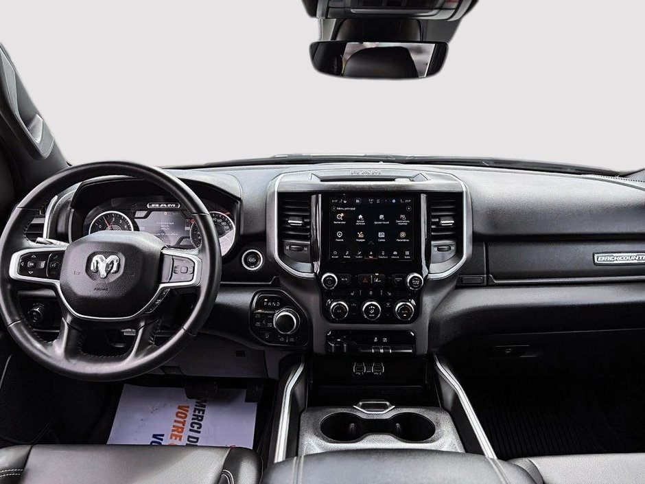 2023 Ram 1500 BIG HORN 4X4 CREW CAB // V8 // BACK COUNTRY-10