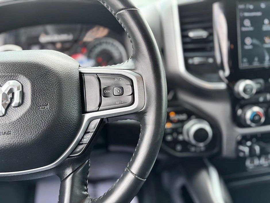 2023 Ram 1500 BIG HORN 4X4 CREW CAB // V8 // BACK COUNTRY-13