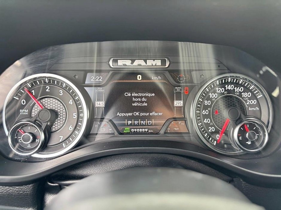 2023 Ram 1500 BIG HORN 4X4 CREW CAB // V8 // BACK COUNTRY-16