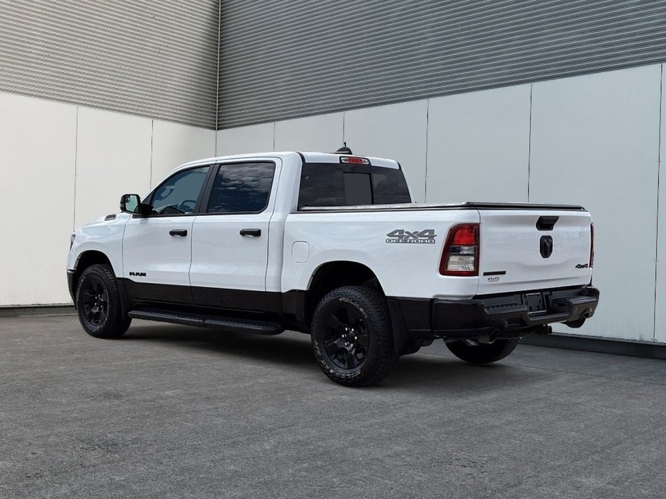 2023 Ram 1500 BIG HORN 4X4 CREW CAB // V8 // BACK COUNTRY-3