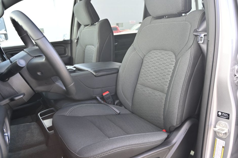 2025 Ram 1500 TRADESMAN-6
