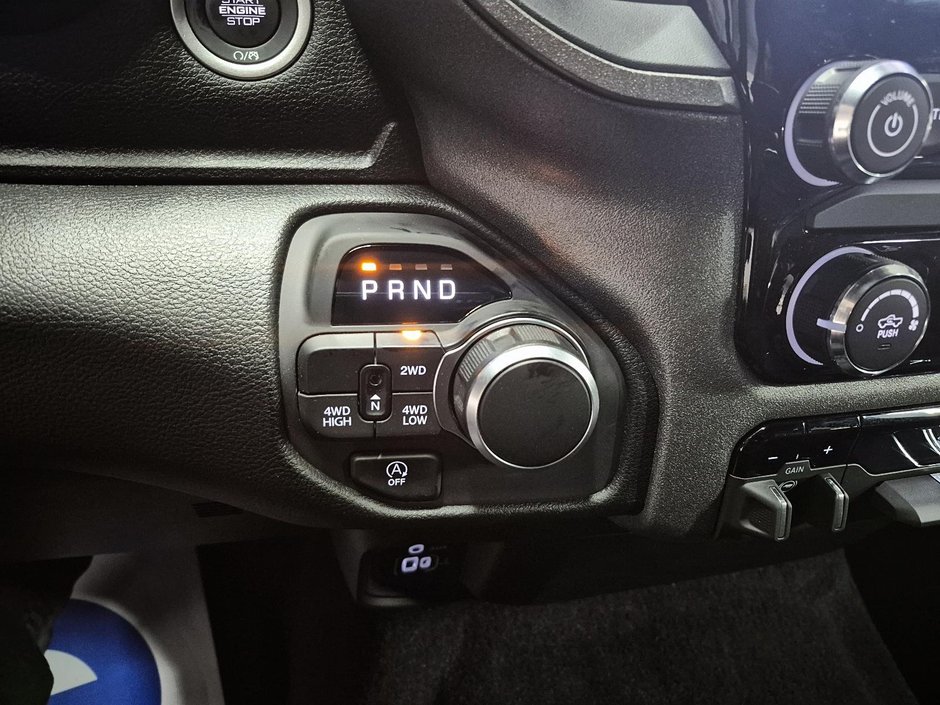 2025 Ram 1500 TRADESMAN-14