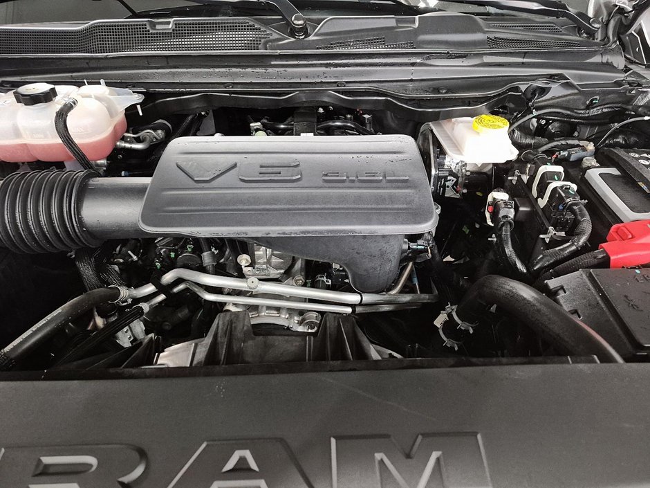 2025 Ram 1500 BIG HORN SPORT 4X4 CREW CAB-9