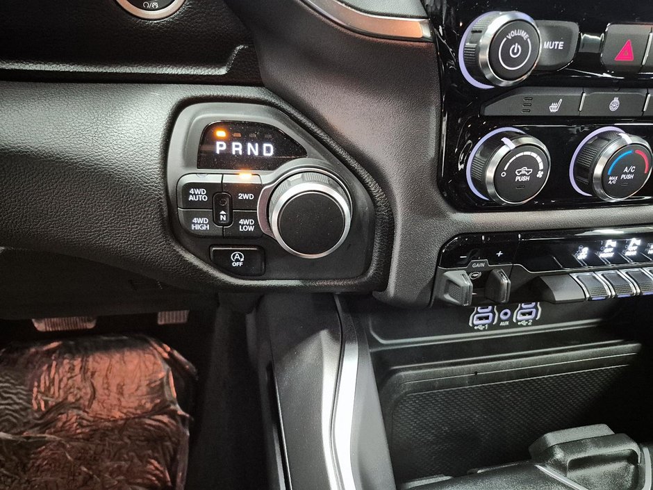 2025 Ram 1500 BIG HORN SPORT 4X4 CREW CAB-23