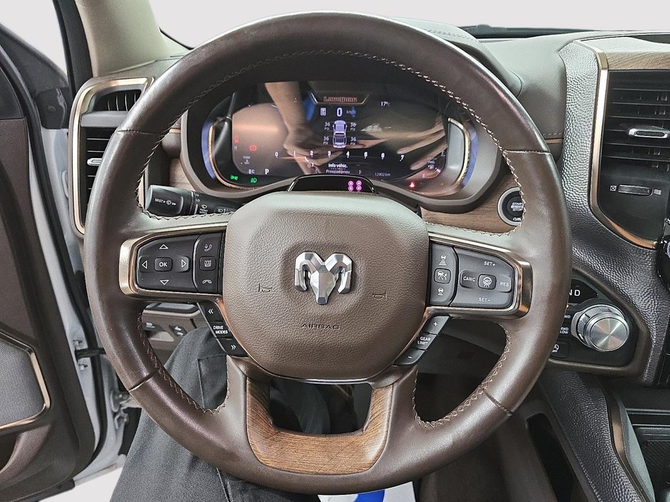 2025 Ram 1500 LIMITED LONGHORN 4X4 CREW CAB // LONG BOX-11