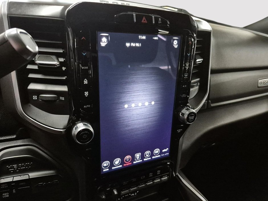 2021 Ram 2500 BIG HORN // 2500 // RAM // HD-17