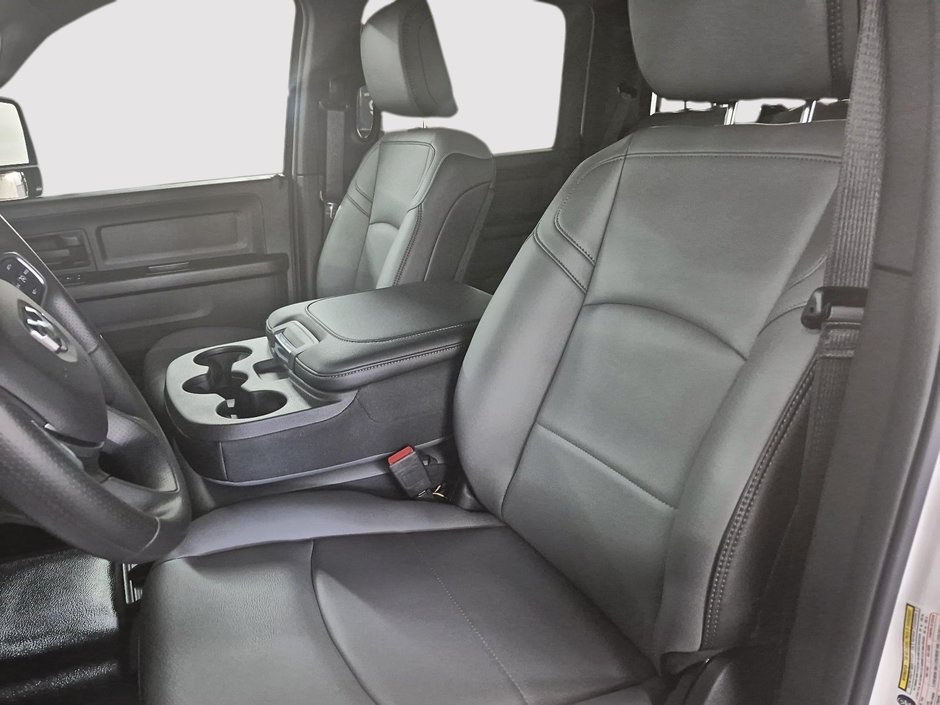 2025 Ram 2500 TRADESMAN 4X4 CREW CAB // DIESEL // 6,4 BOITE-11