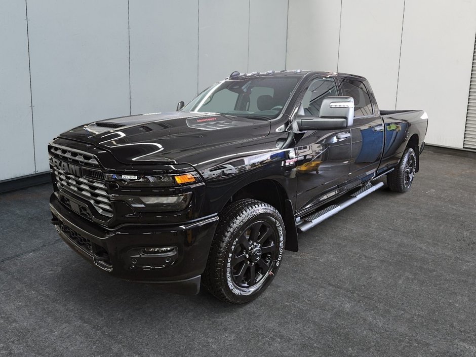 2026 Ram 2500 BLACK EXPRESS in St-Jean-Sur-Richelieu, Quebec