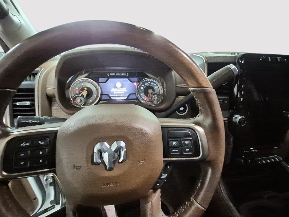 2019 Ram 3500 LARAMIE // LONGHORN // 3500 / DUALLY-9