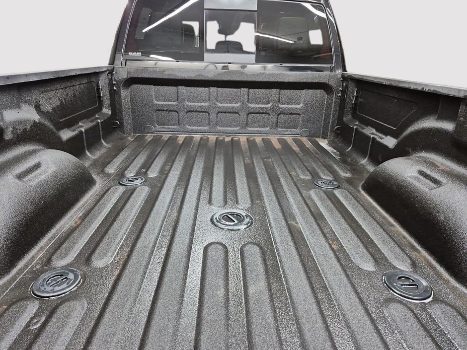 Ram 3500 RAM 3500 / LIMITED / 8 FOOT BOX 2022-16