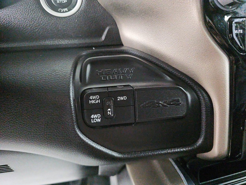 Ram 3500 LARAMIE // DIESEL // 3500 // BOÎTE DE 8 PIEDS 2023-15