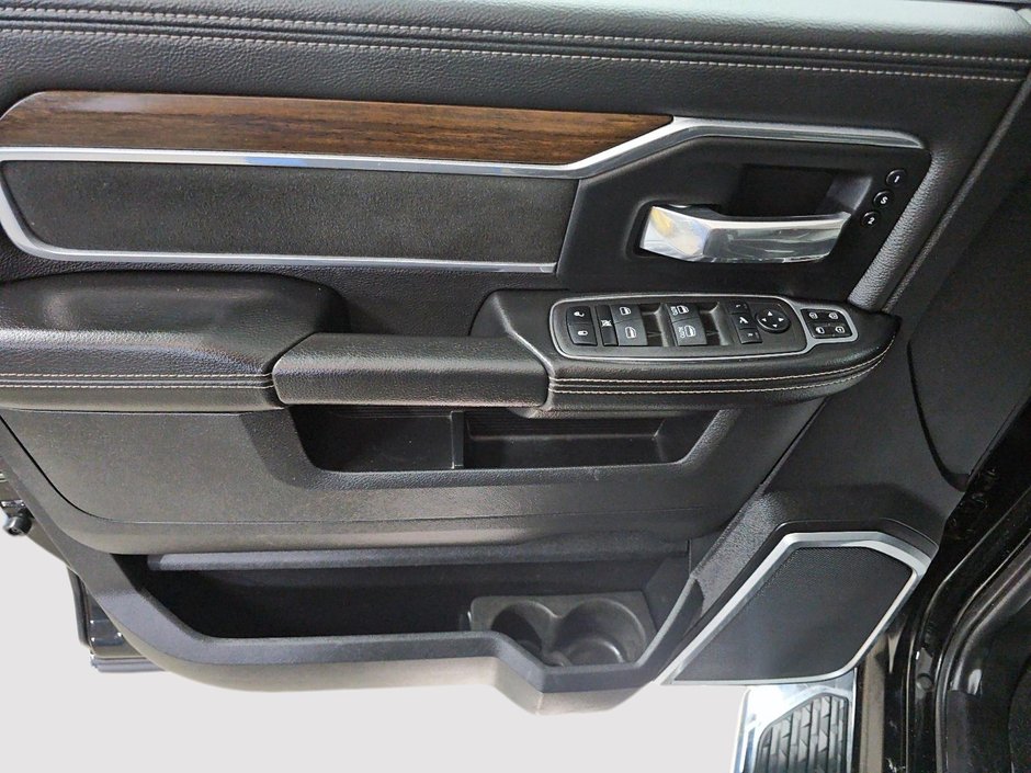 Ram 3500 LARAMIE // DIESEL // 3500 // BOÎTE DE 8 PIEDS 2023-10