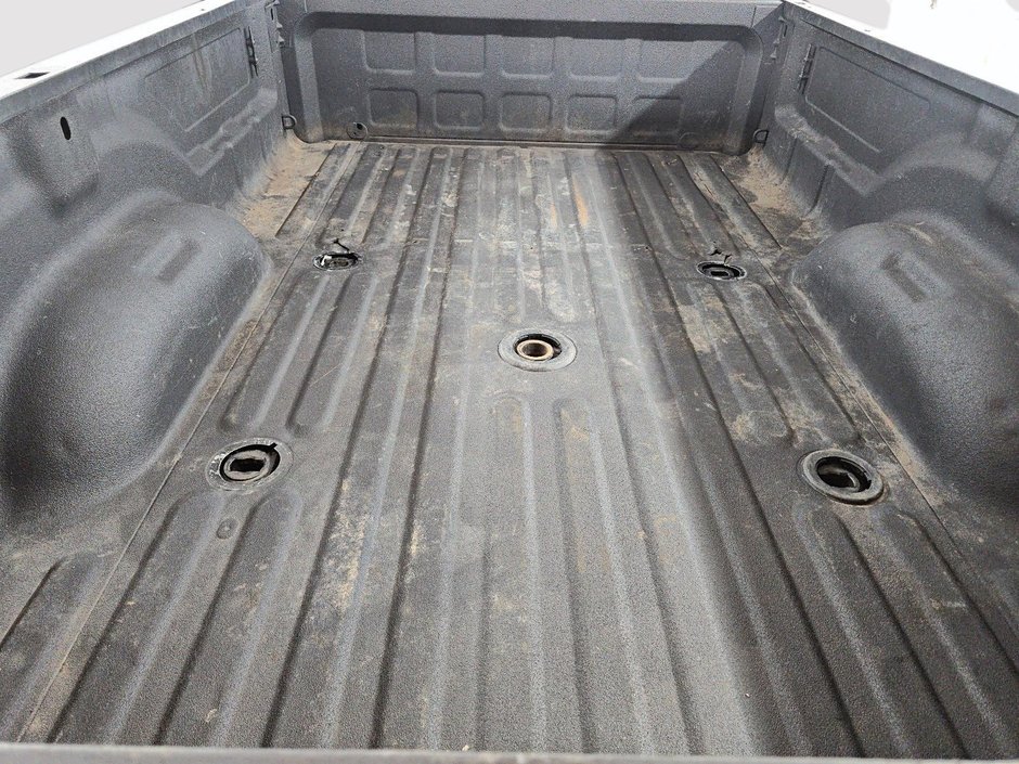 Ram 3500 LARAMIE // DIESEL // 3500 // BOÎTE DE 8 PIEDS 2023-16