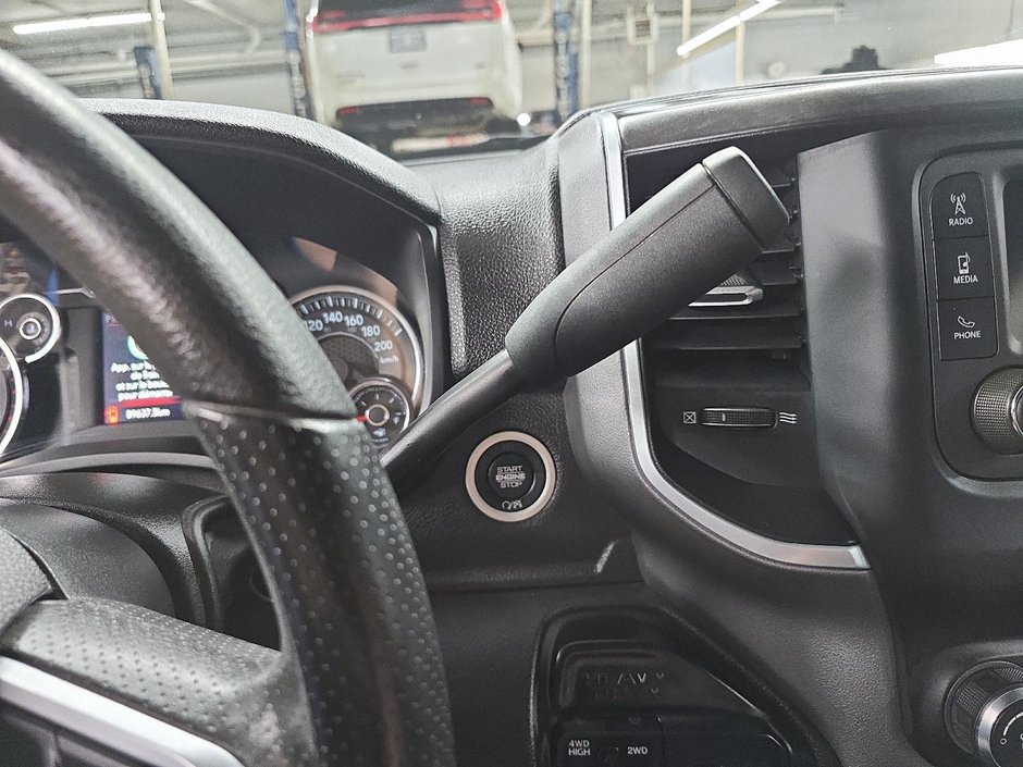 2024 Ram 3500 BIG HORN / 3500 / CUMMINS HO-14