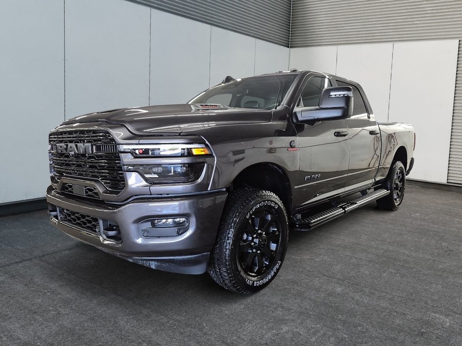 2025 Ram 3500 in Sherbrooke, Quebec