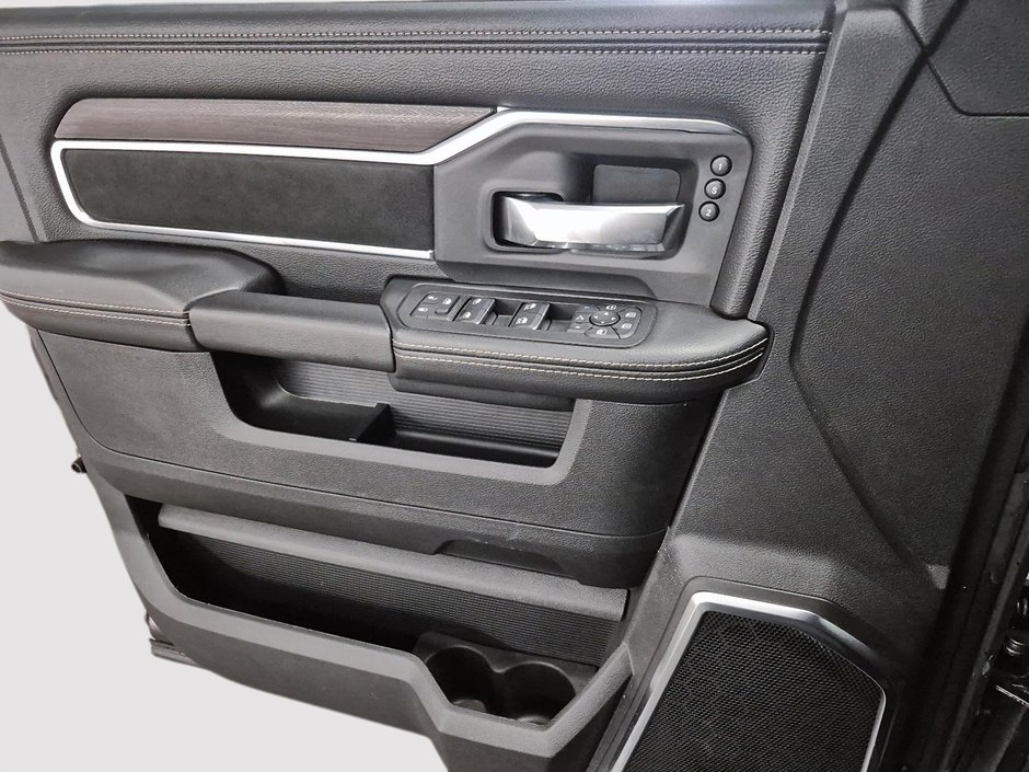 2025 Ram 3500-10