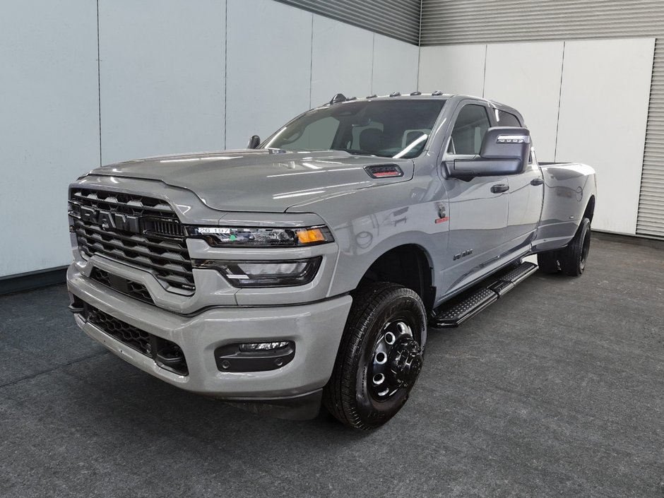 2026 Ram 3500 BIG HORN in Sherbrooke, Quebec