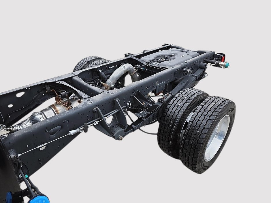 2024 Ram 5500 Chassis LIMITED 4X4 CREW CAB // 60 CA // DIESEL-16