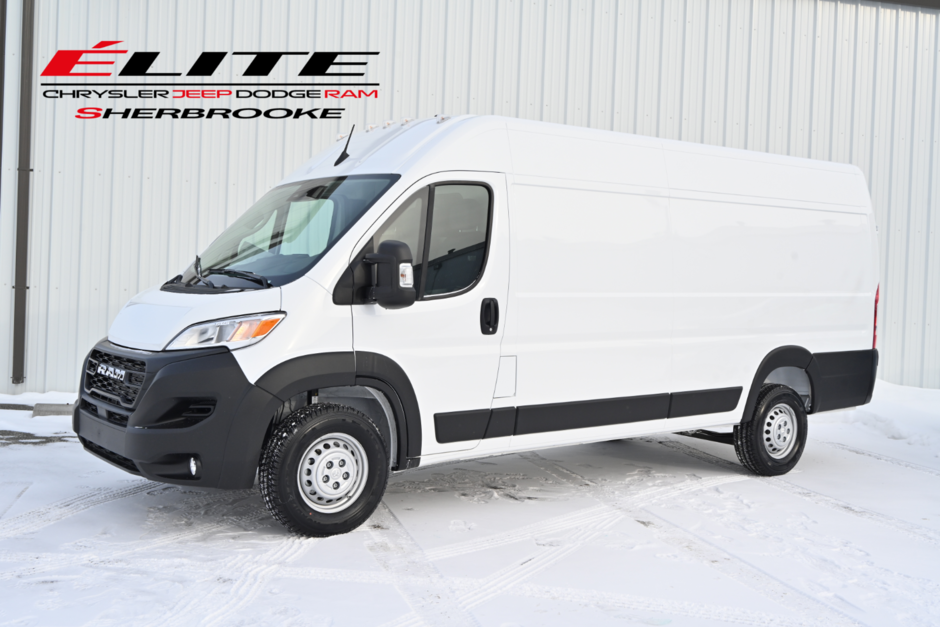 2025 Ram PROMASTER CARGO VAN 3500 TRADESMAN W/ PASS SEAT in Sherbrooke, Quebec