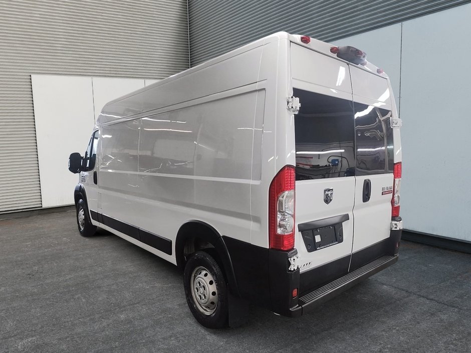 2021 Ram ProMaster Cargo Van 159 WB HIGH ROOF // 3 PLACES // VITRE ARRIÈRE-3