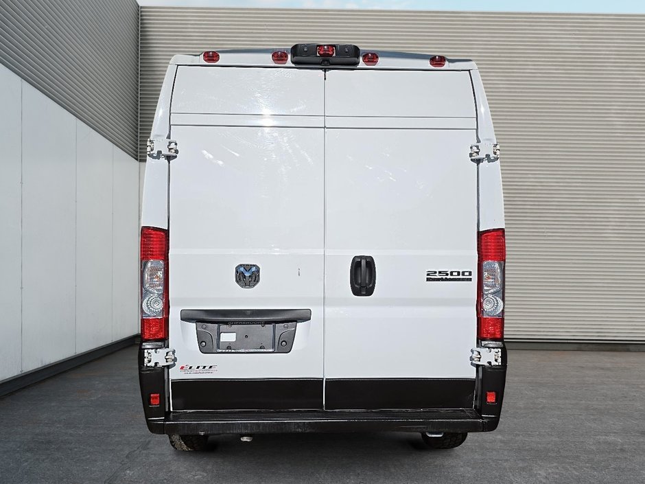 2023 Ram ProMaster Cargo Van 2500 159'' HIGH ROOF // CARPLAY & ANDROID AUTO-2