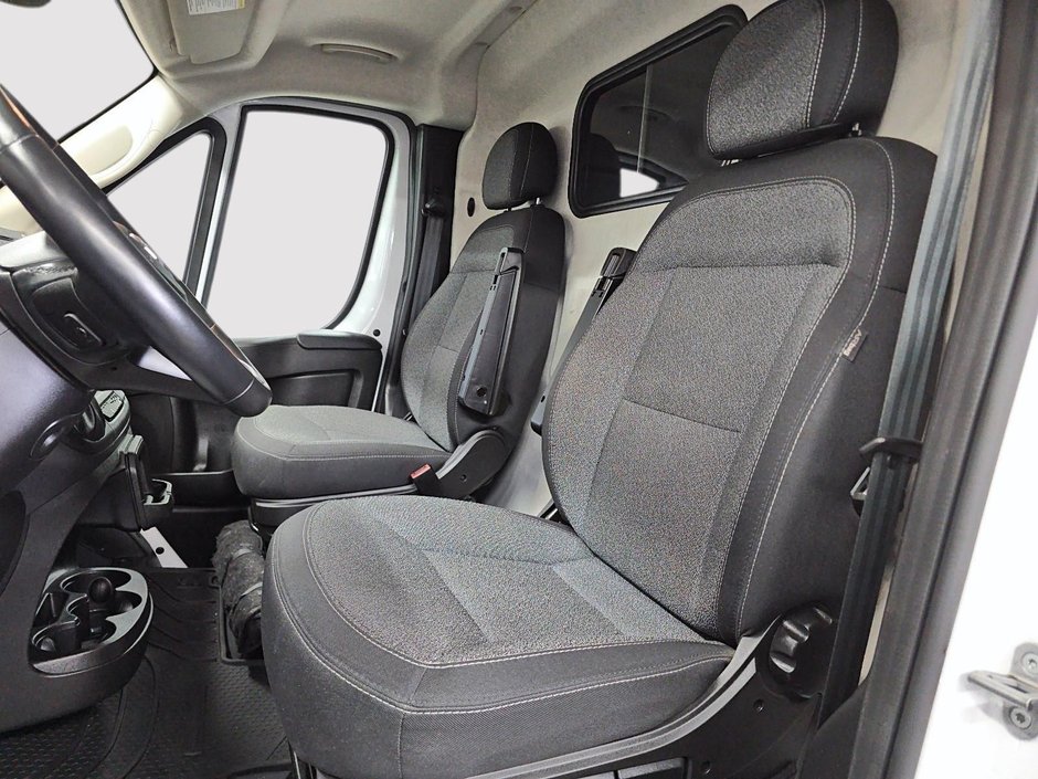 2025 Ram ProMaster Cargo Van TRADESMAN // 3500 // HIGH ROOF-8