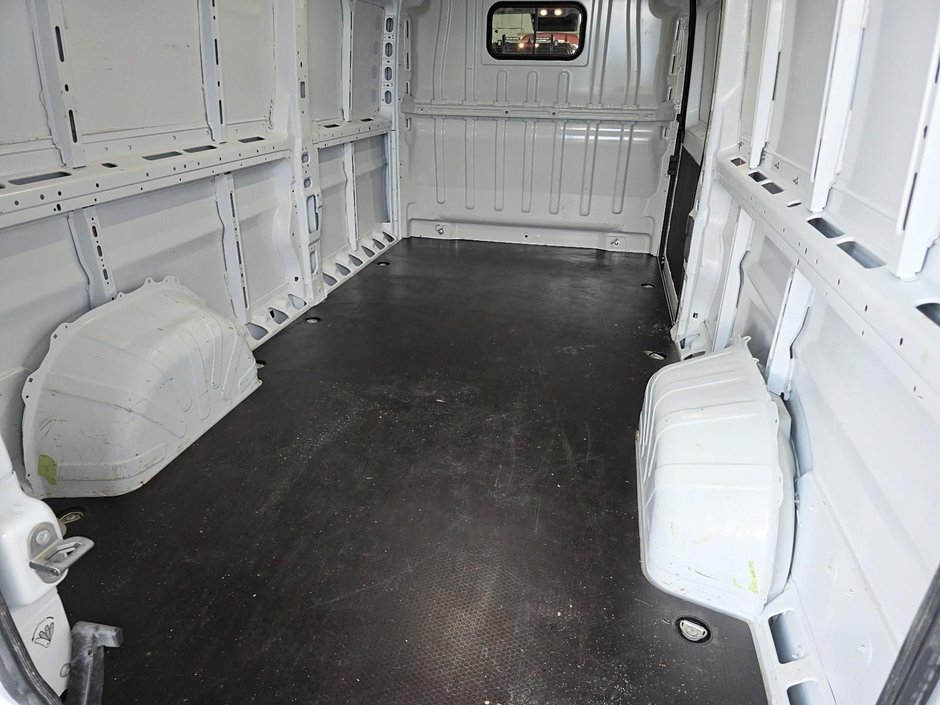 2025 Ram ProMaster Cargo Van TRADESMAN // 3500 // HIGH ROOF-9