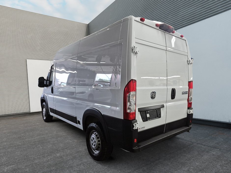 2025 Ram ProMaster Cargo Van TRADESMAN // 2500 // HIGH ROOF-3