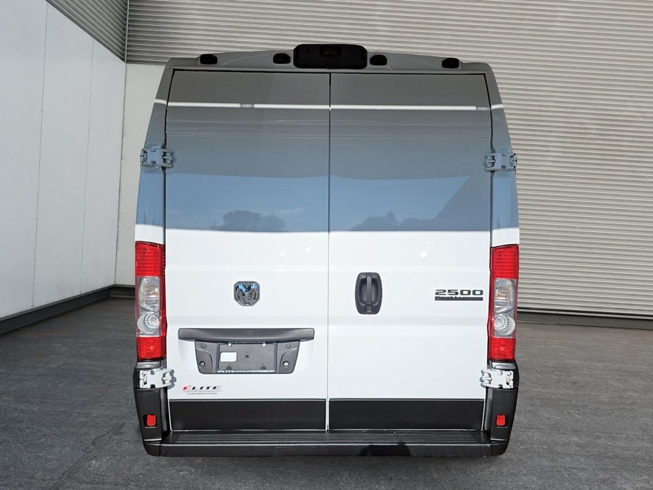 Ram ProMaster Cargo Van 2500 TRADESMAN // HIGH ROOF 2025-2