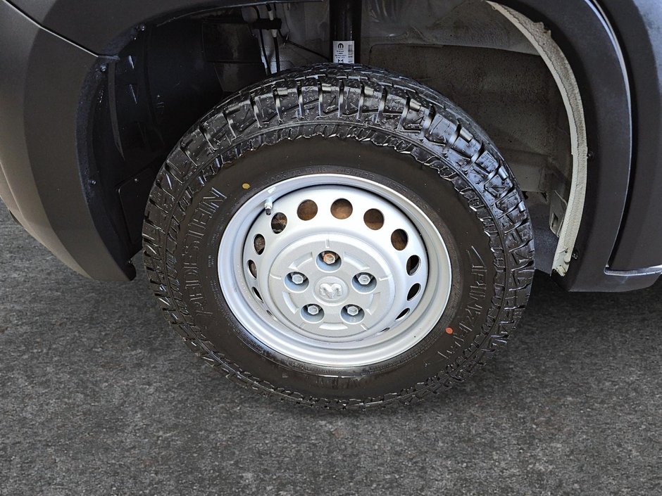 Ram ProMaster Cargo Van 2500 TRADESMAN // HIGH ROOF 2025-6