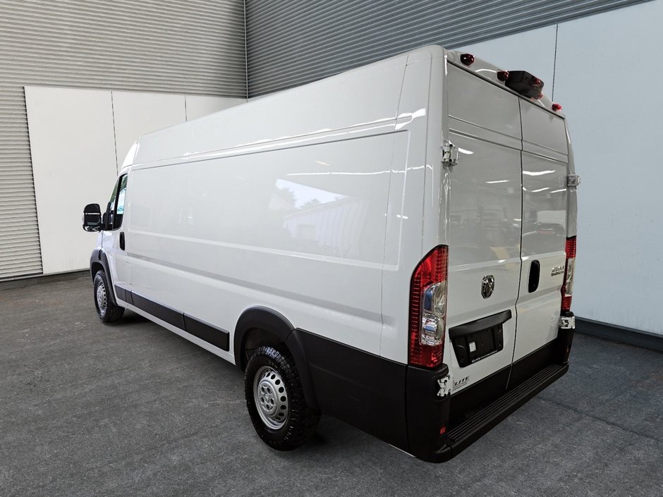 2025 Ram ProMaster Cargo Van TRADESMAN // 3500 // HIGH ROOF-3