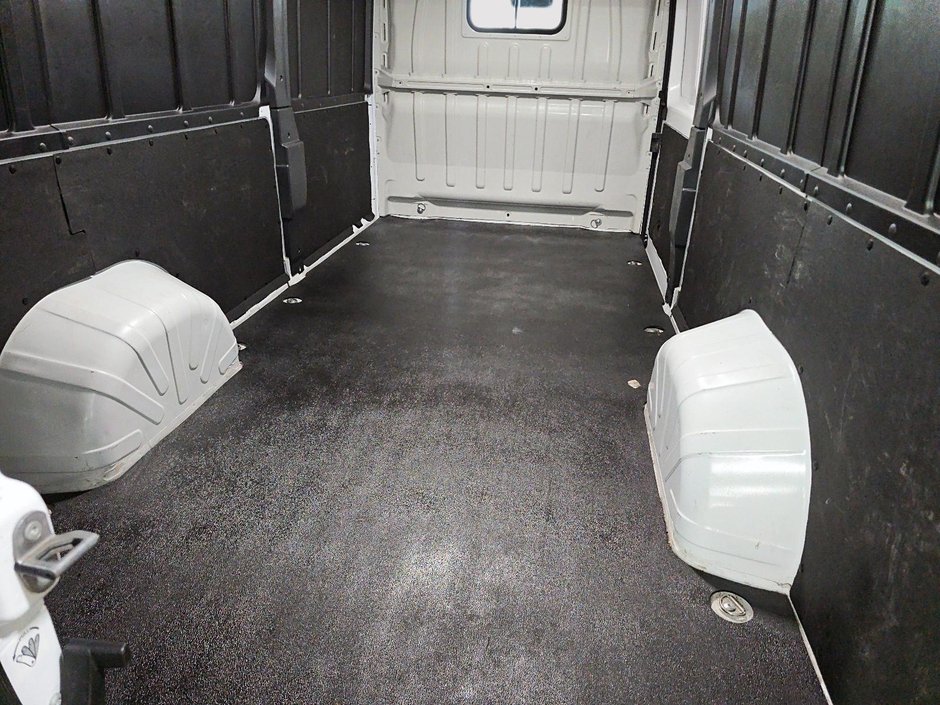 2025 Ram ProMaster Cargo Van TRADESMAN // 3500 // HIGH ROOF-15