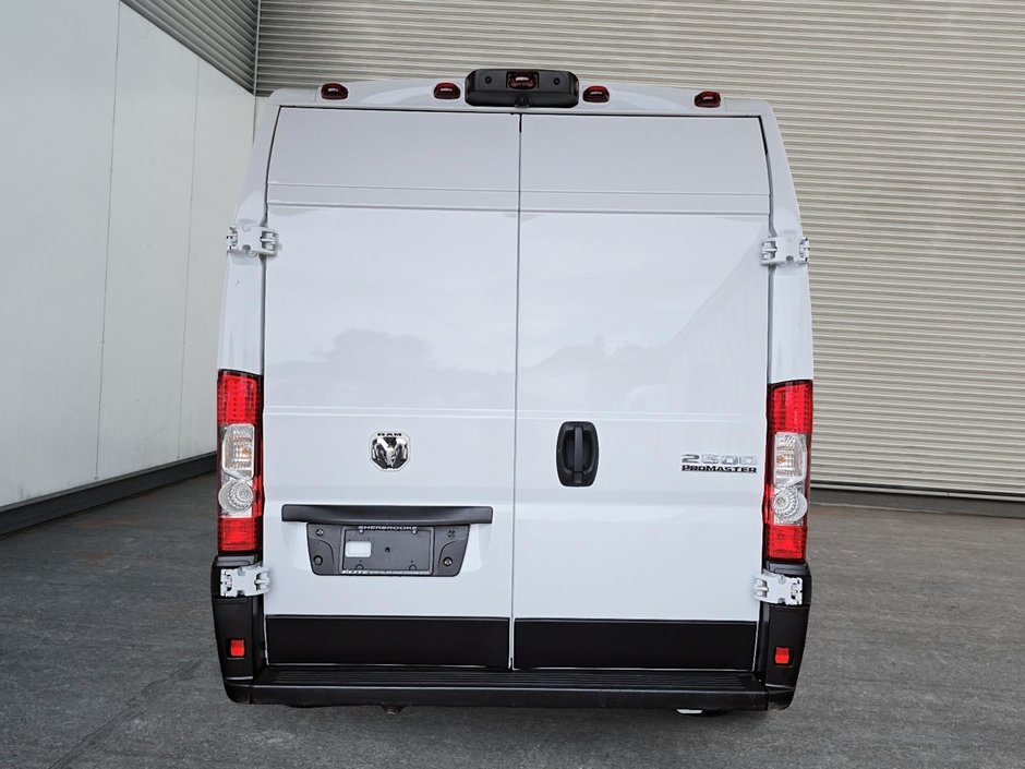 Ram ProMaster Cargo Van TRADESMAN // 2500 // HIGH ROOF 2025-2